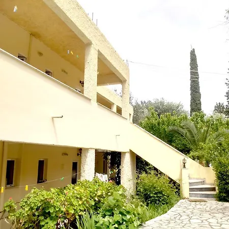Apartment Thomas Agios Georgios Pagon